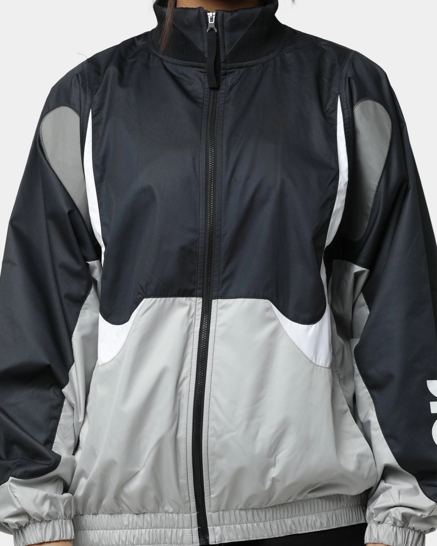 Nike Women's Sportswear Woven Air Max Day Jacket Black/Iron Grey