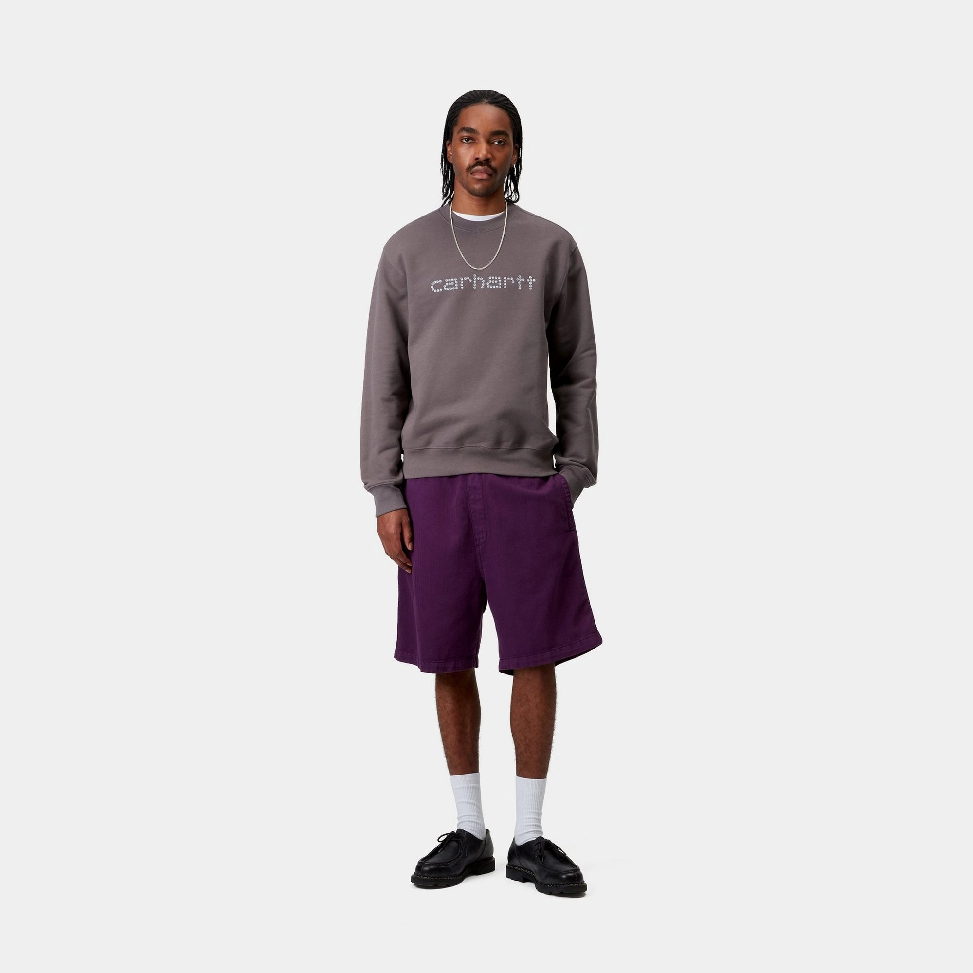 Rivet Script Sweatshirt | Manta