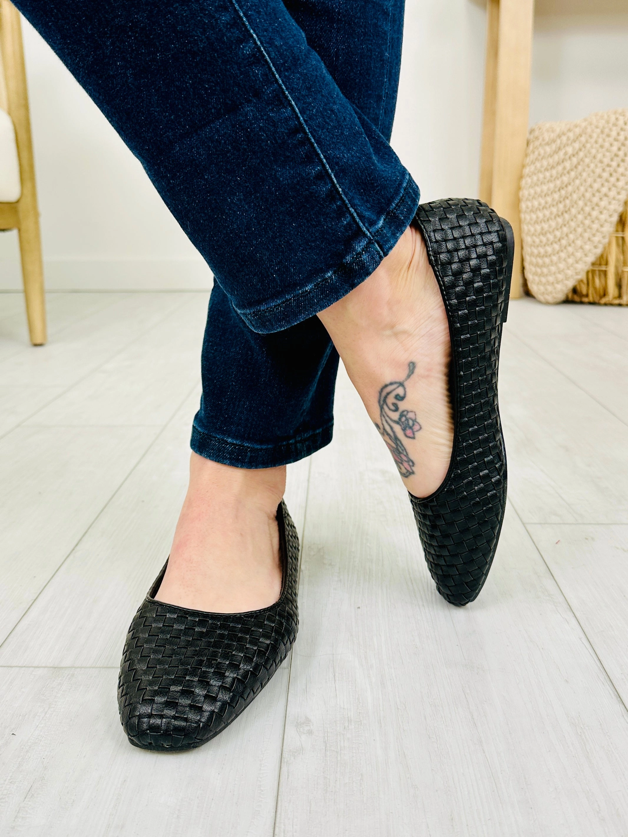 Twist Of Style Flats