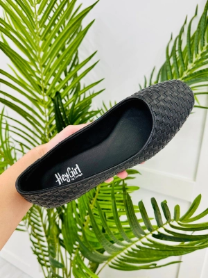 Twist Of Style Flats