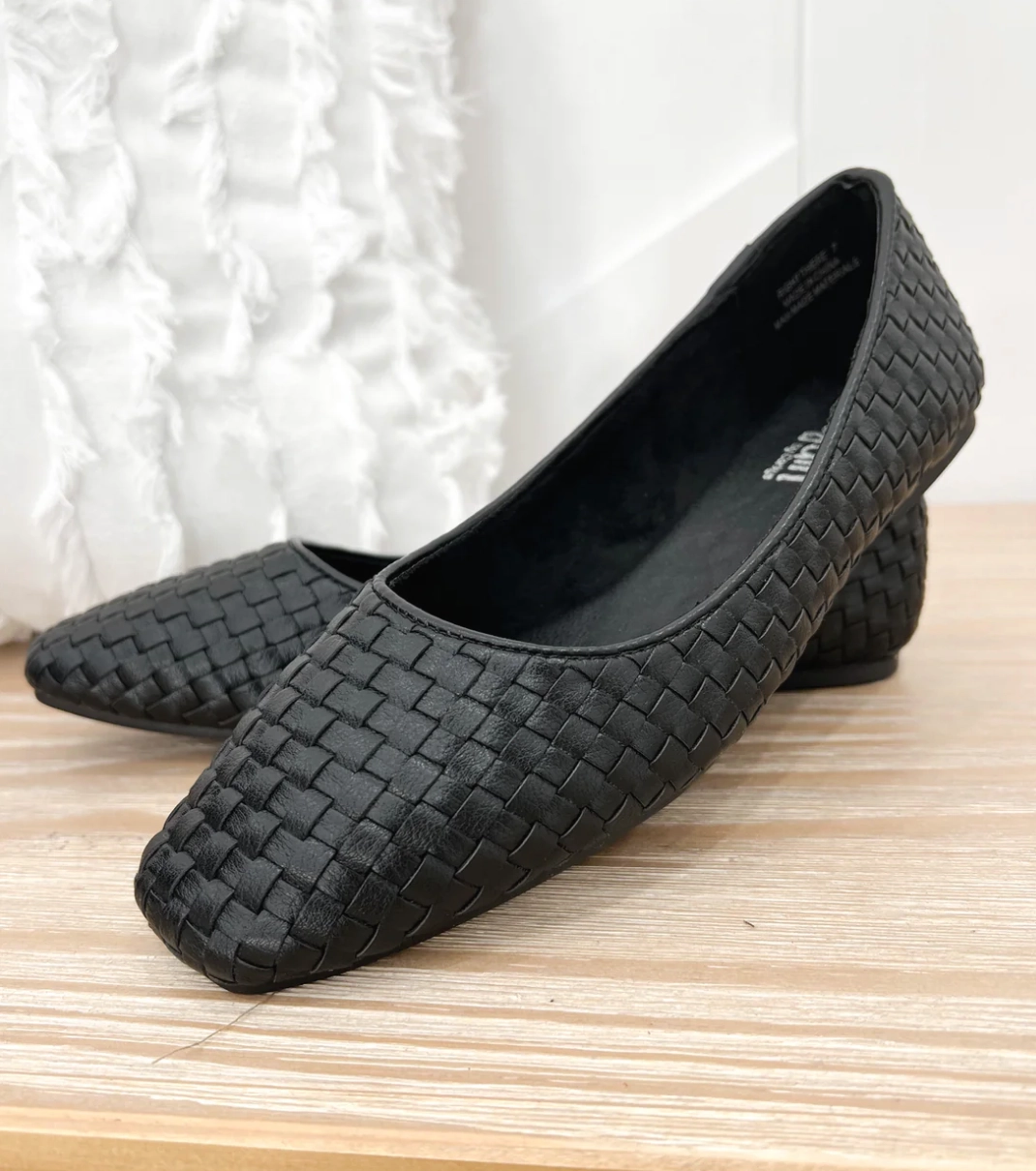 Twist Of Style Flats