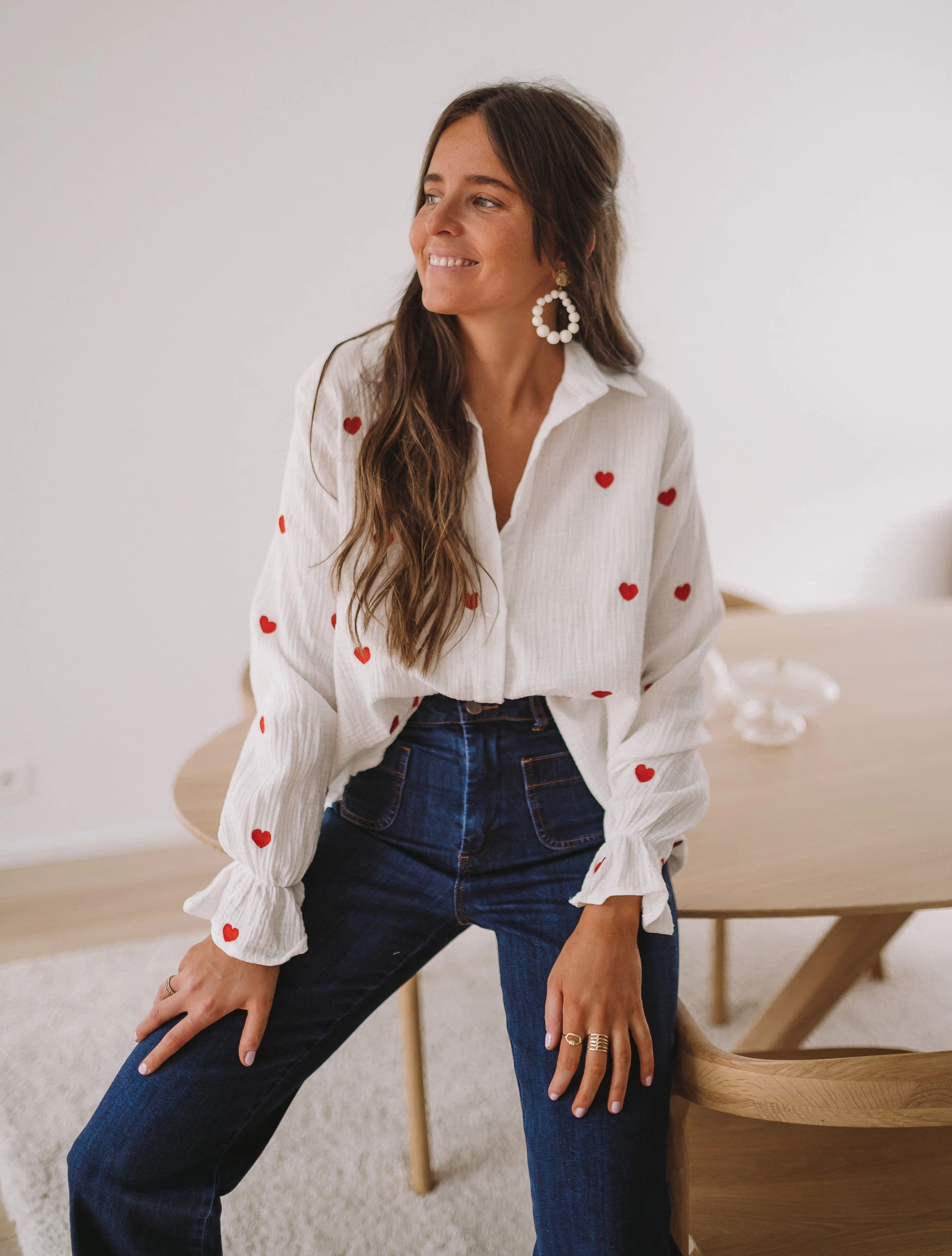 White Vicky Shirt with Red Hearts