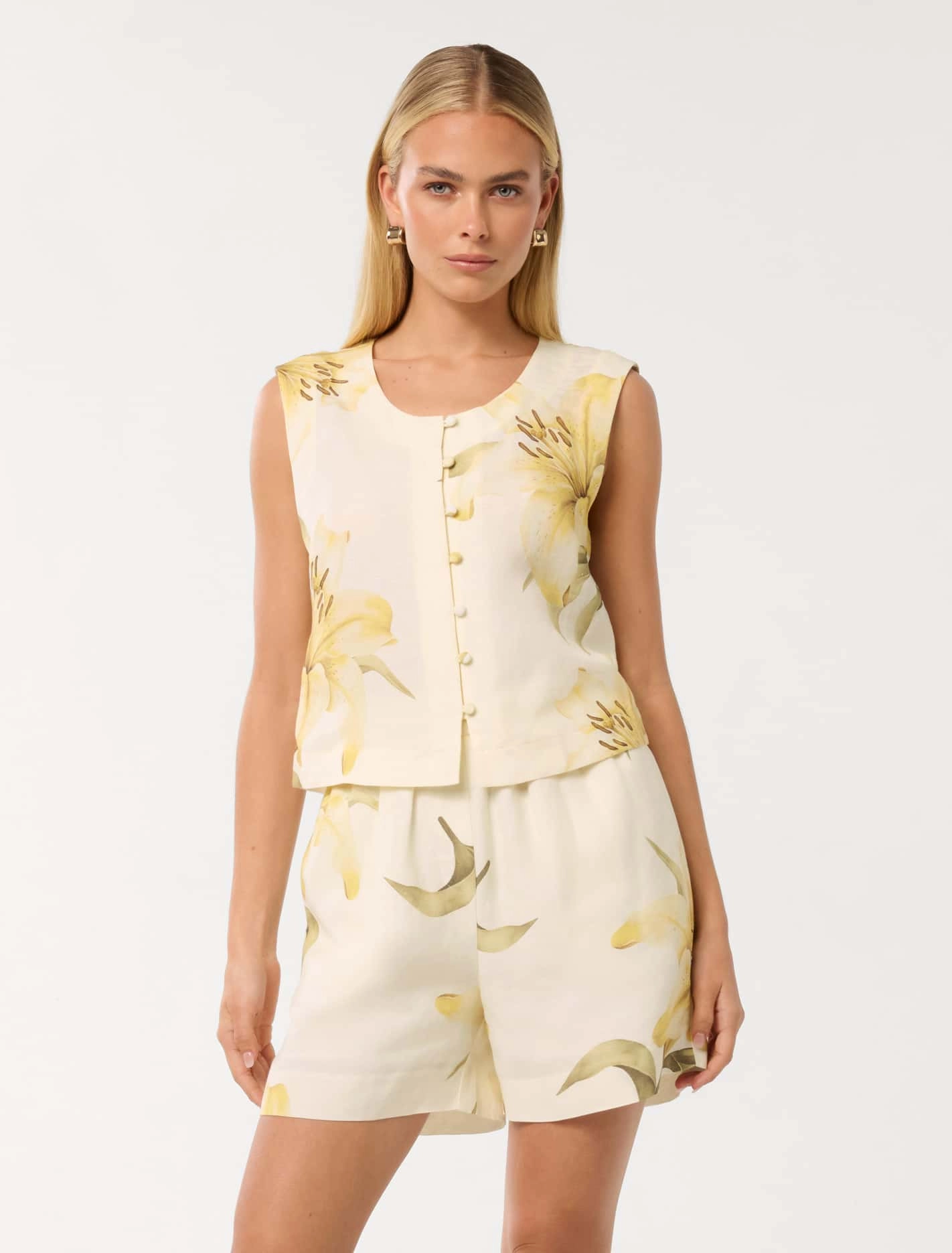 Willow Linen Vest