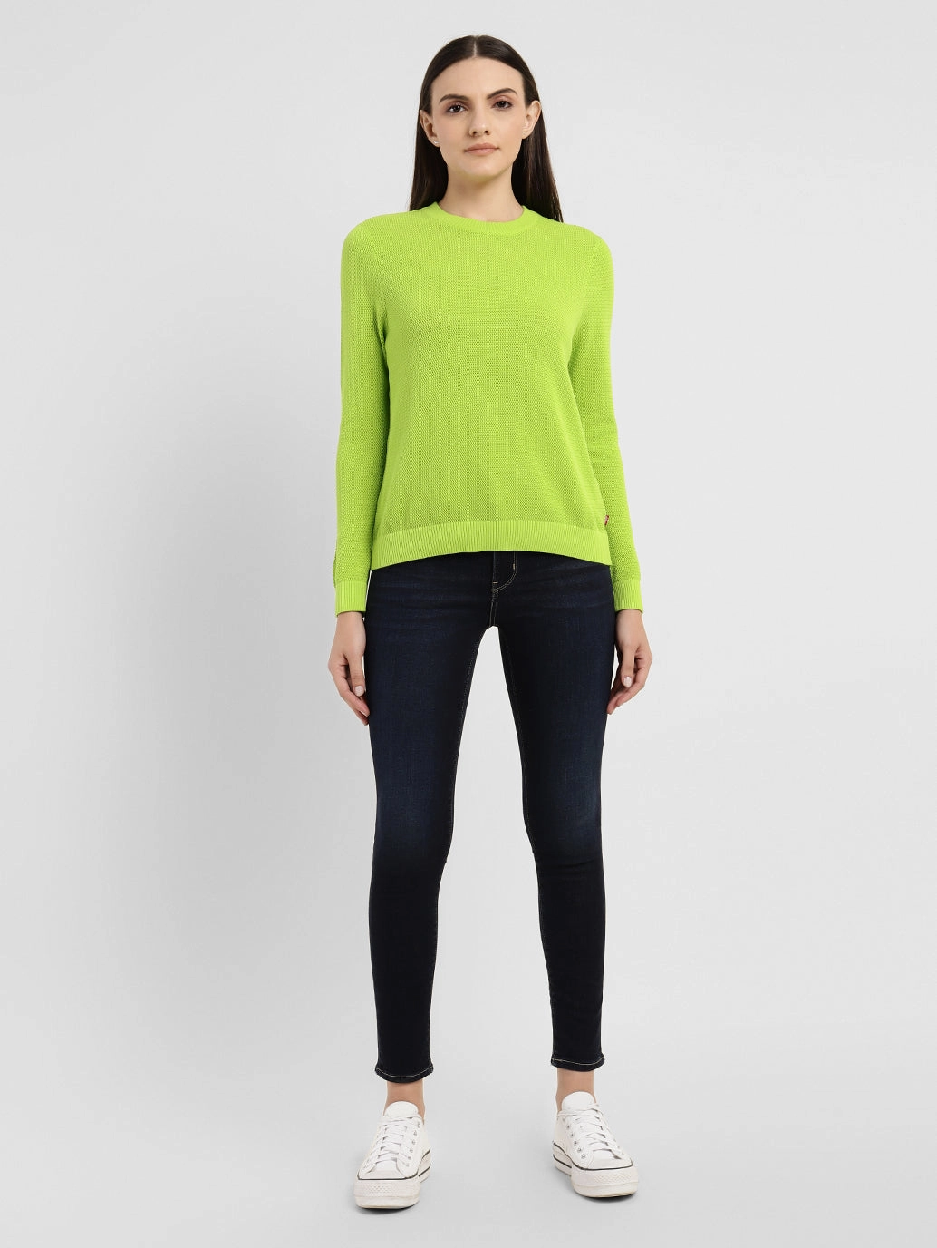 Women's Solid Round Neck Sweater