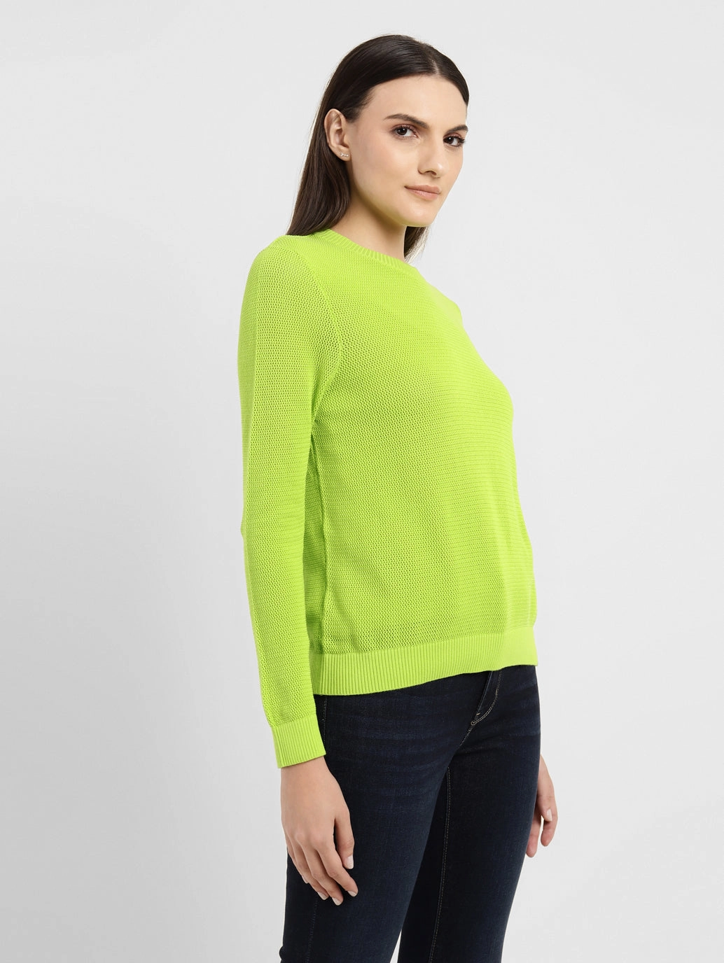 Women's Solid Round Neck Sweater