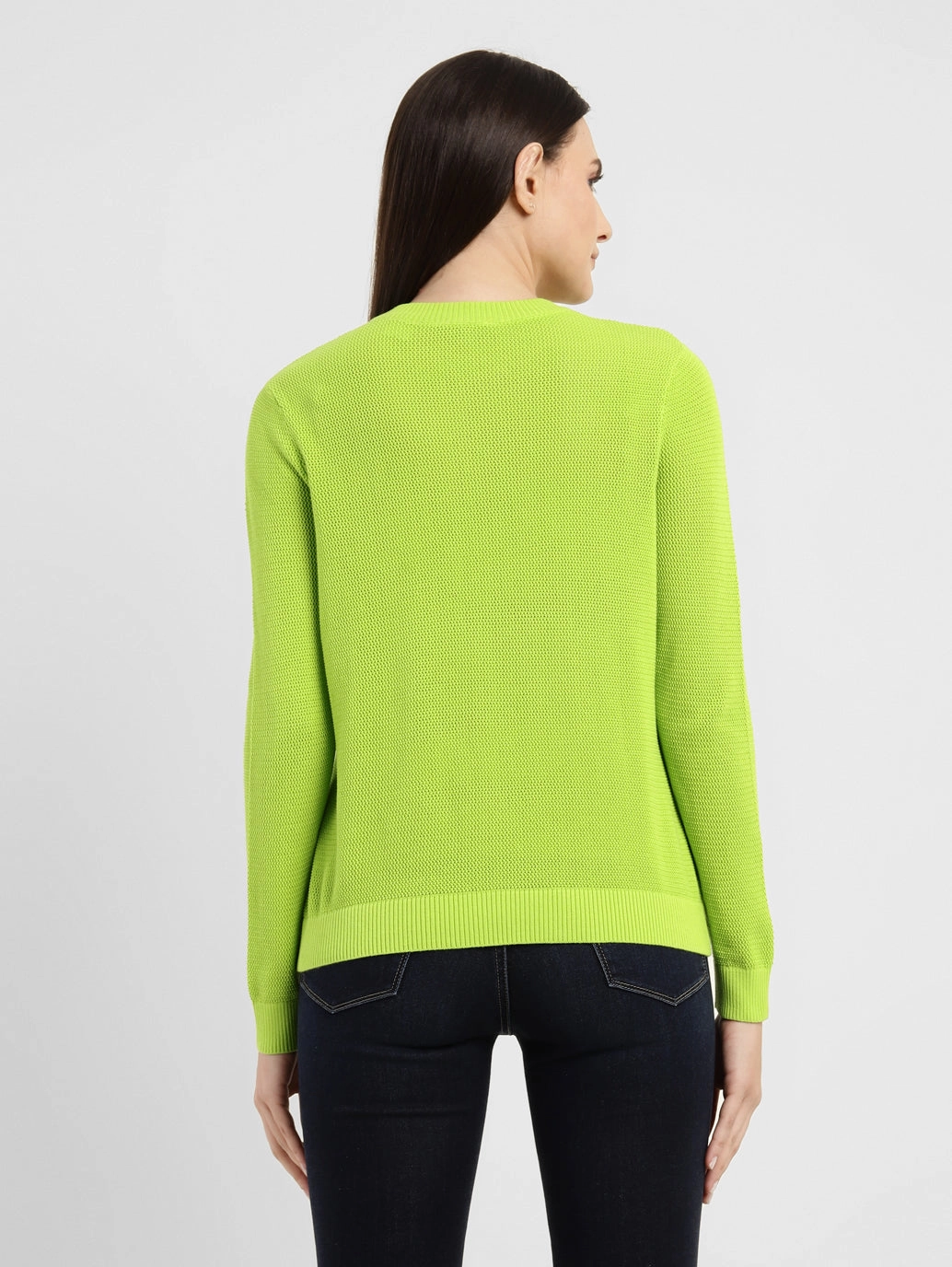 Women's Solid Round Neck Sweater