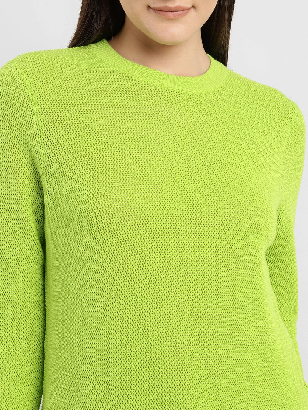 Women's Solid Round Neck Sweater
