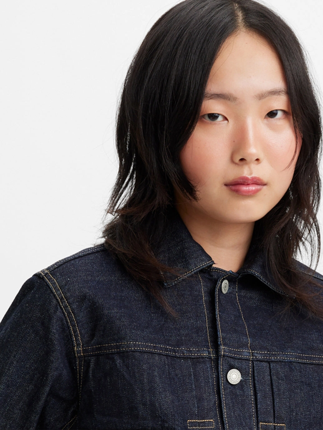 Women's Solid Spread Collar Denim Jacket